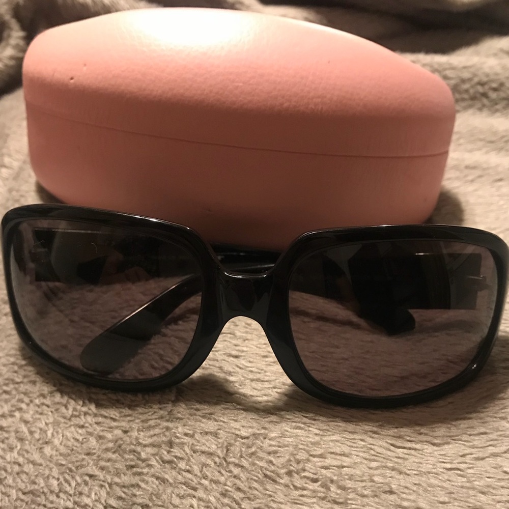 Black Juicy Couture “Fairytale” sunglasses